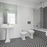 Отель Caleway Вила-Нова-ди-Гая